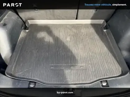 Photo 10 Ford Kuga 2.5 Duratec 190ch FHEV E85 ST-Line BVA