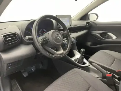 Photo 18 Toyota Yaris Hybride 116h Dynamic