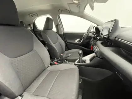 Photo 21 Toyota Yaris Hybride 116h Dynamic