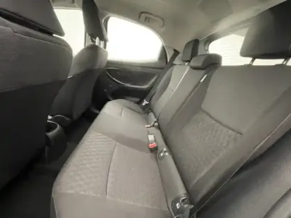 Photo 11 Toyota Yaris Hybride 116h Dynamic