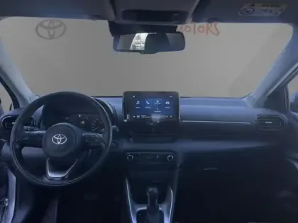 Photo 33 Toyota Yaris Hybride 116h Dynamic