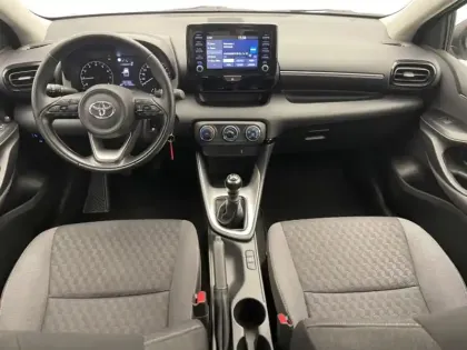 Photo 25 Toyota Yaris Hybride 116h Dynamic