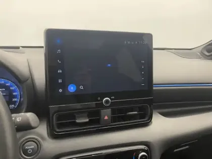 Photo 11 Toyota Yaris Hybride 130h Première