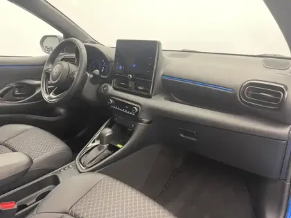 Photo 18 Toyota Yaris Hybride 130h Première