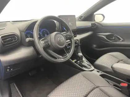 Photo 27 Toyota Yaris Hybride 130h Première