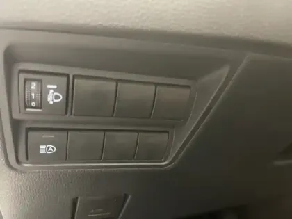 Photo 18 Toyota Yaris 1.5 HYBRID 130H DESIGN PACK CARGO