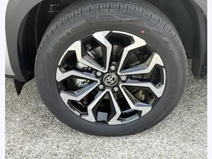 Photo 12 Toyota Yaris Hybride 1.5 HYBRID 116H DESIGN AUTO