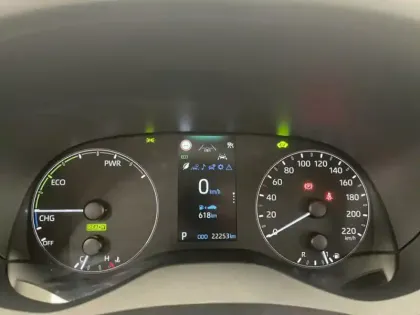 Photo 20 Toyota Yaris Hybride 116h Dynamic