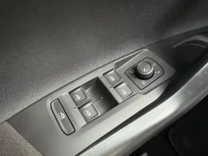 Photo 12 Volkswagen Polo  1.0 TSI 95ch Life DSG7