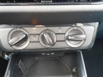 Photo 10 Skoda Fabia  1.0 TSI Evo2 95ch Selection