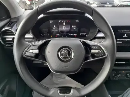 Photo 4 Skoda Fabia  1.0 TSI Evo2 95ch Selection