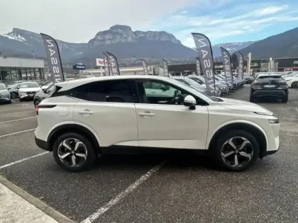 Photo 3 Nissan Qashqai  1.3 Mild Hybrid 140ch N-Connecta