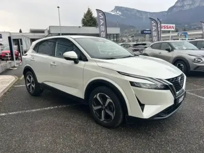 Photo 2 Nissan Qashqai  1.3 Mild Hybrid 140ch N-Connecta