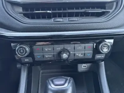 Photo 7 Jeep Compass  1.3 Turbo T4 240ch PHEV 4xe Trailhawk AT6 eAWD