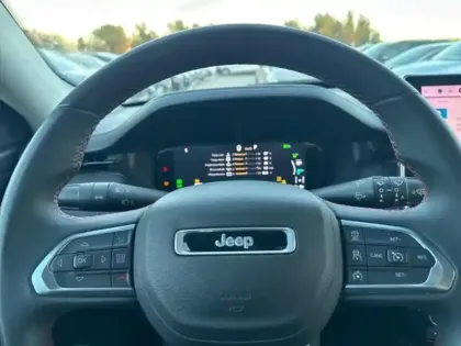 Photo 5 Jeep Compass  1.3 Turbo T4 240ch PHEV 4xe Trailhawk AT6 eAWD