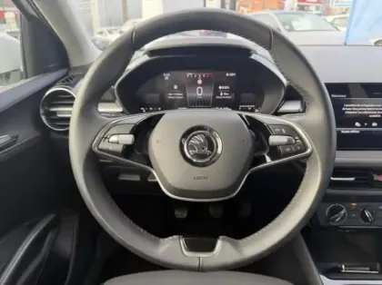 Photo 10 Skoda Fabia  1.0 TSI Evo2 95ch Selection