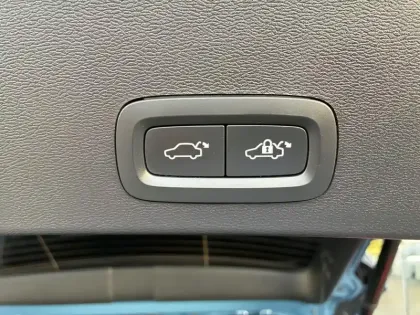 Photo 8 Volvo Xc40  B3 163 ch DCT7