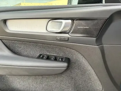 Photo 14 Volvo Xc40  B3 163 ch DCT7