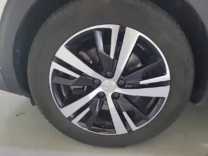 Photo 12 Peugeot 3008  Hybrid 225 e-EAT8