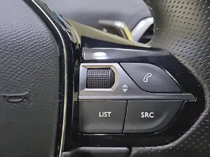 Photo 29 Peugeot 3008  Hybrid 225 e-EAT8