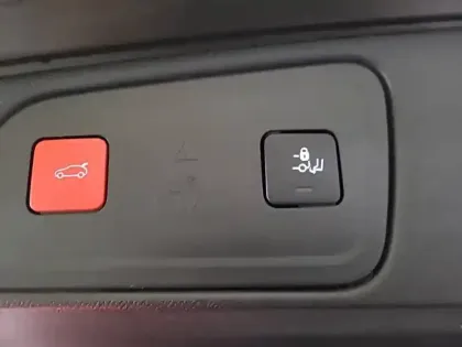 Photo 35 Peugeot 3008  Hybrid 225 e-EAT8