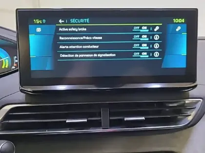 Photo 21 Peugeot 3008  Hybrid 225 e-EAT8