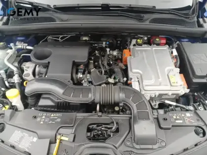 Photo 14 Renault Clio  E-Tech full hybrid 145 ch GSR2