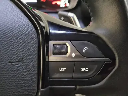 Photo 26 Peugeot 2008  BlueHDi 130 S&S EAT8