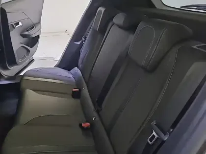 Photo 11 Peugeot 2008  BlueHDi 130 S&S EAT8