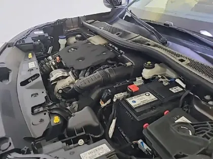 Photo 14 Peugeot 2008  BlueHDi 130 S&S EAT8