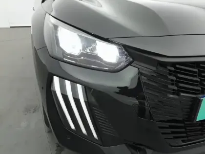 Photo 15 Peugeot 208  Hybrid 110 e-DCS6