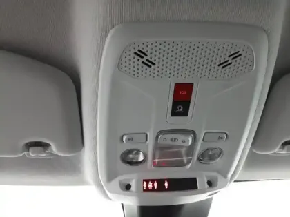 Photo 30 Peugeot 208  Hybrid 110 e-DCS6