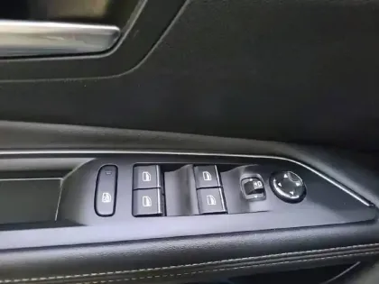 Photo 31 Peugeot 3008  Hybrid 225 e-EAT8