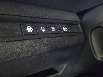 Photo 30 Peugeot 3008  Hybrid 225 e-EAT8