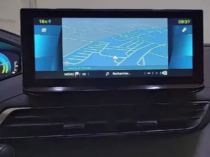 Photo 18 Peugeot 3008  Hybrid 225 e-EAT8