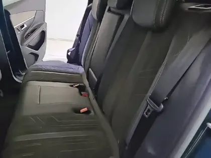 Photo 11 Peugeot 3008  Hybrid 225 e-EAT8