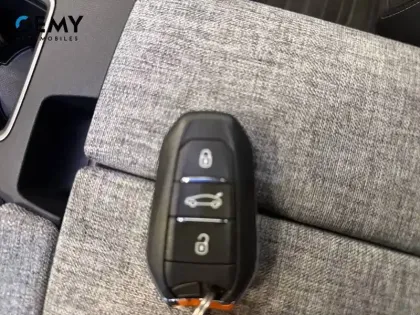 Photo 25 Peugeot 3008  Plug-in Hybrid 195 e-DCS7