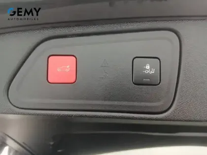 Photo 49 Peugeot 3008  Puretech 130ch S&S BVM6