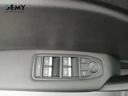 Photo 38 Renault Symbioz  E-Tech full hybrid 145