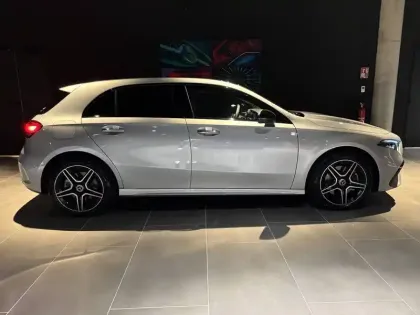 Photo 34 Mercedes Classe A  250 e Hybrid EQ 8G-DCT