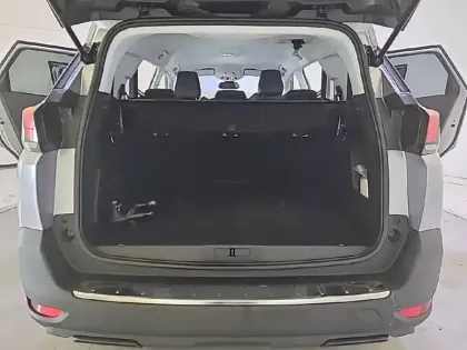 Photo 5 Peugeot 5008  BlueHDi 130ch S&S BVM6