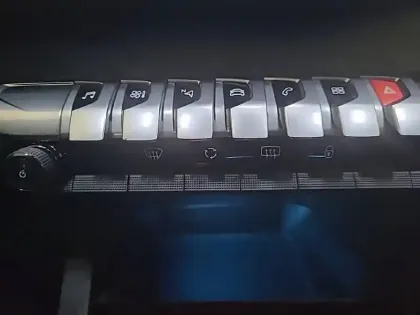 Photo 24 Peugeot 5008  BlueHDi 130ch S&S BVM6