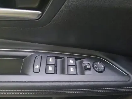 Photo 30 Peugeot 5008  BlueHDi 130ch S&S BVM6