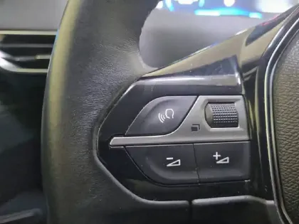 Photo 28 Peugeot 5008  BlueHDi 130ch S&S BVM6