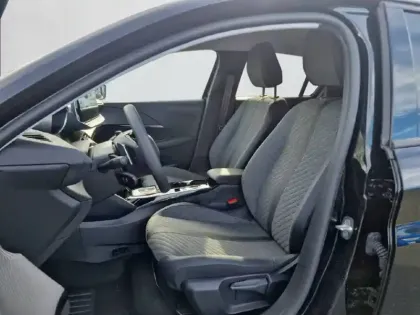 Photo 50 Peugeot 208  Hybrid 110 e-DCS6