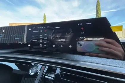 Photo 29 Peugeot 3008  Plug-in Hybrid 195 e-DCS7