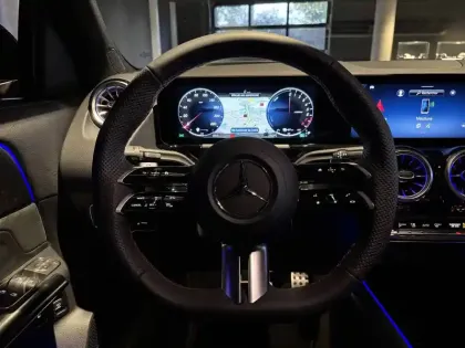 Photo 26 Mercedes GLA  250 e Hybrid EQ 8G-DCT
