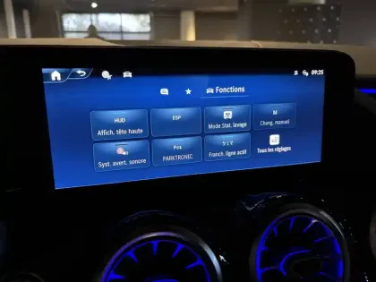 Photo 34 Mercedes GLA  250 e Hybrid EQ 8G-DCT