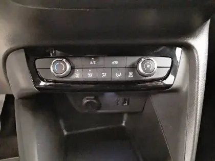 Photo 18 Opel Corsa  1.2 Turbo 100 ch BVM6