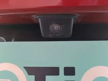 Photo 32 Peugeot 208  BlueHDi 100 S&S BVM6